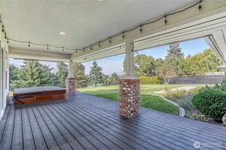 Covered Deck with hot tub