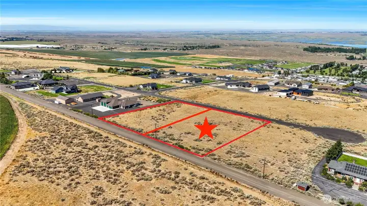 No building height restrictions—maximize views with a noted or multi-level design. SINGLE LOT ONLY.