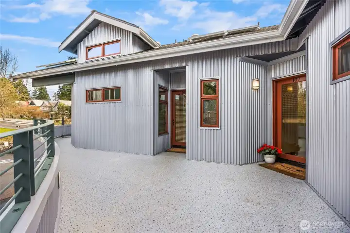 Entry level for 107 Jacolet Lane