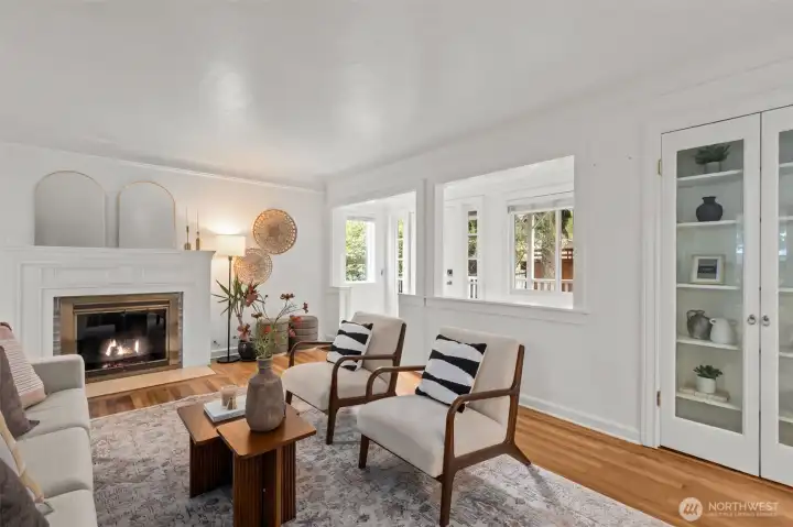 Entry way perfect to drop your shoes and coats. Custom built-ins
