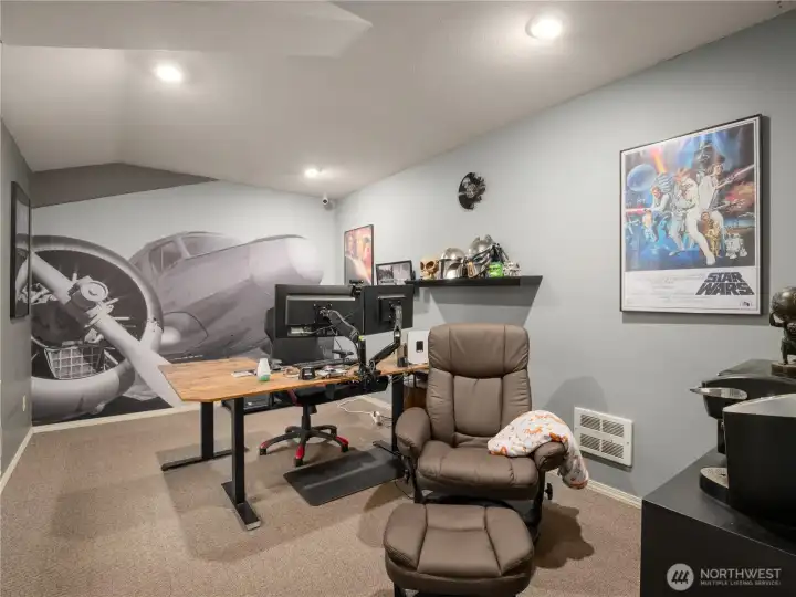 200 sq ft office equipped with surveillance monitoring for enhanced security and peace of mind. Ideal for small businesses or working from home.