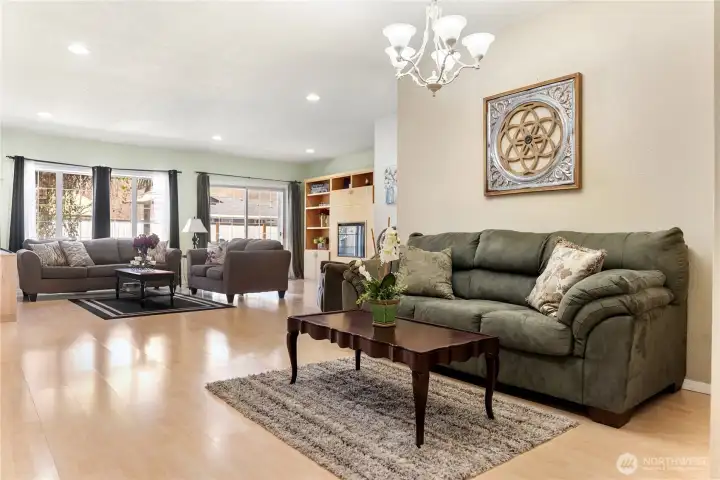 Sitting area just past entry way