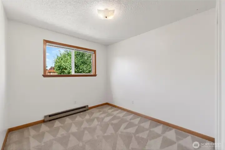 Guest bedroom 2