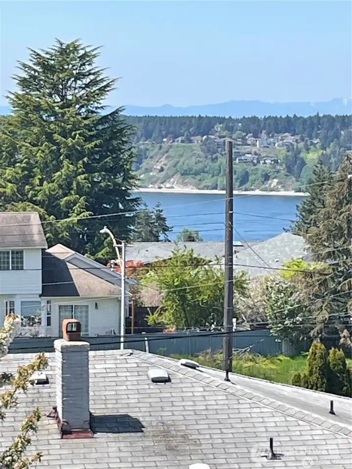 Even on a hazy day those mountains can be seen from your deck