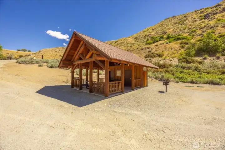 This facility is owned and maintained by the Methow River Ranch HOA.