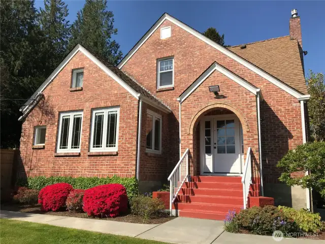 Welcome to this stunning brick tudor home!