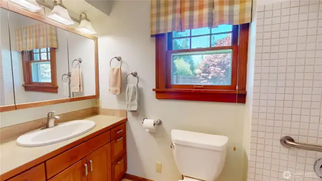 Full bath on main level