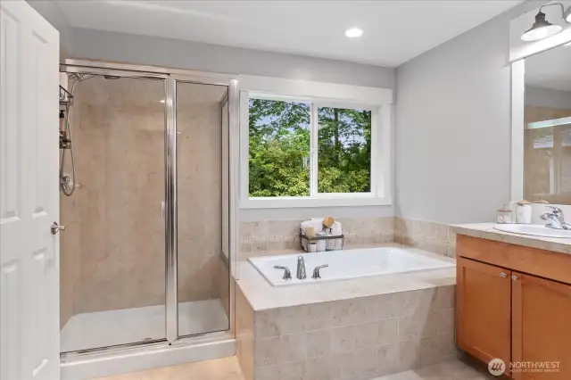 What a pretty view out the bath window...no neighbors in sight!