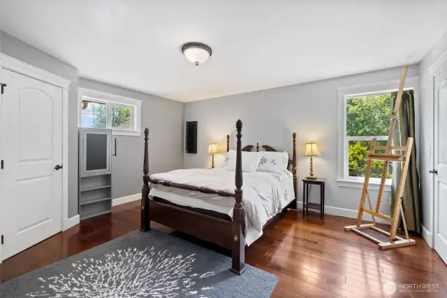 Nice size bedroom with a Jack n' Jill Bathroom! All bedrooms have direct access to well accented bathrooms!