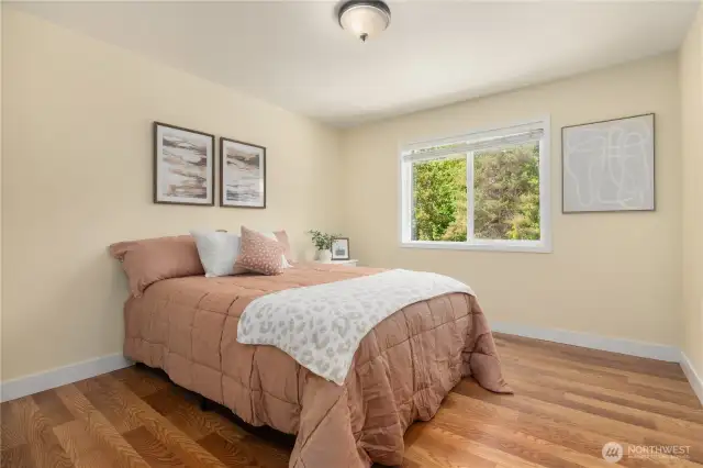 Guest bedroom