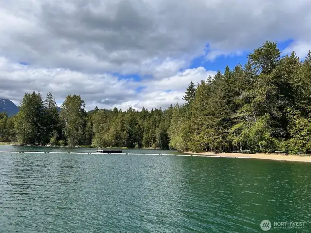 Swimming area with jumping dock Div 1