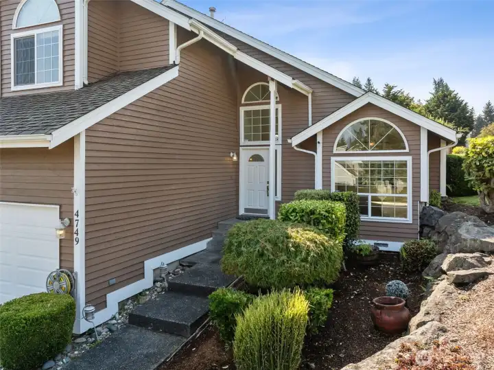Exterior of home has recently been painted
