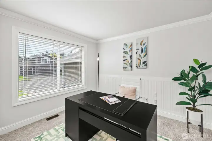 Light & Airy Office/5th Bedroom