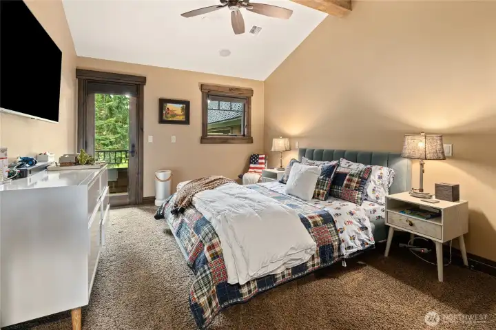 Upstairs Bedroom #2
