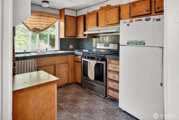 Cozy kitchen.