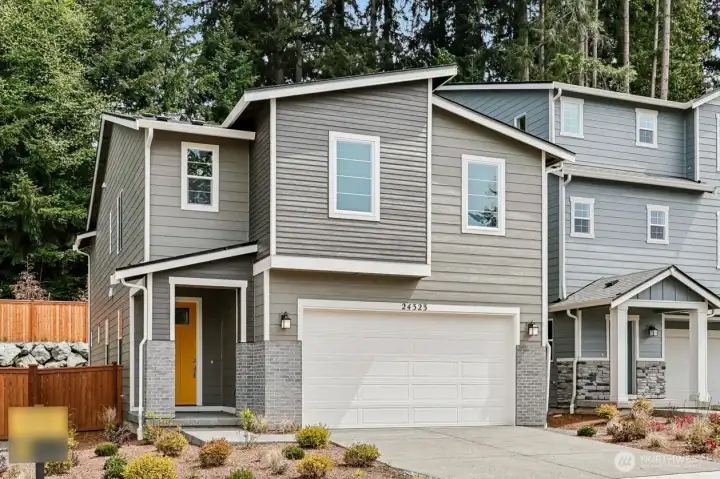 Beautiful home on the greenbelt! Parking in the garage and in your driveway.