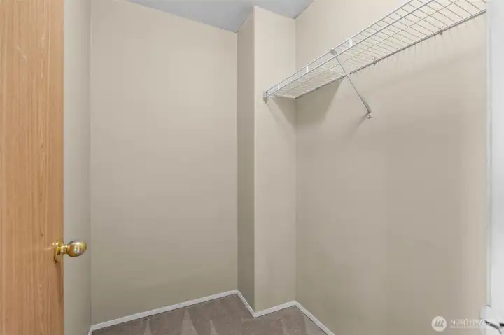 Walk-in closet