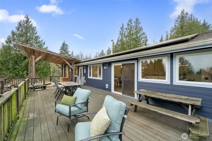 Large deck with southern exposure