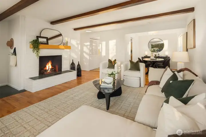 A living room designed for slowing down and looking up.