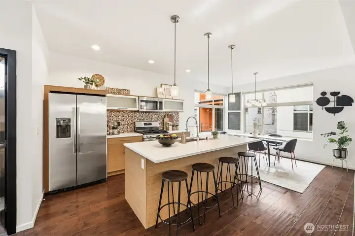 Oversized Island + Seamless Flow