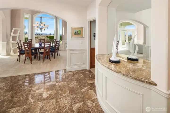 A nice display alcove in the north end of the main entry between the dining room and the kitchen.