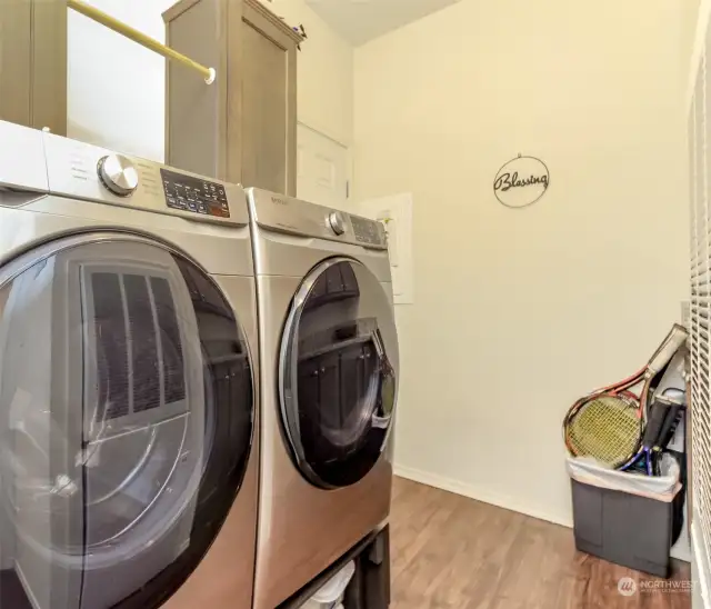 Washer & dryer included!