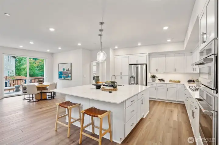 Make your dream kitchen a reality with this one-of-a-kind kitchen!