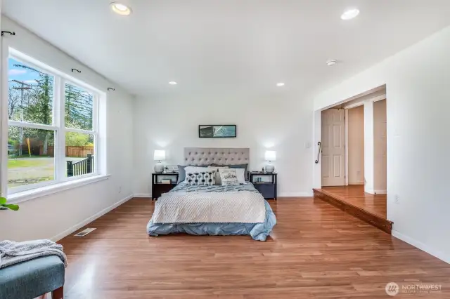 Main Floor Primary