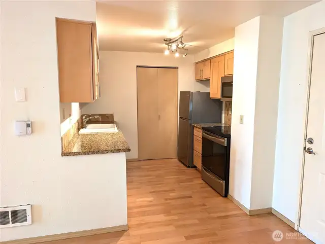 Entry & kitchen.