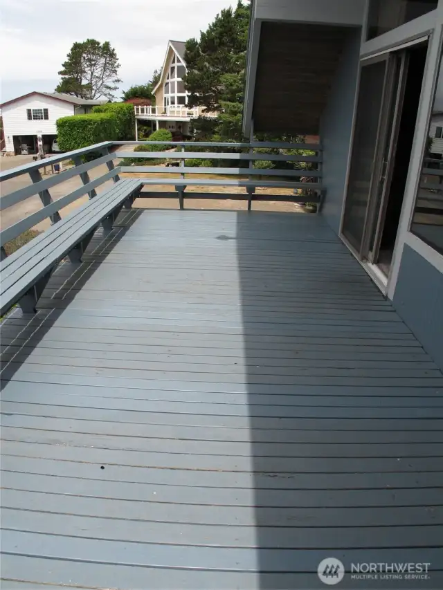 Front deck