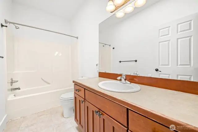 upstairs full bathroom off hall