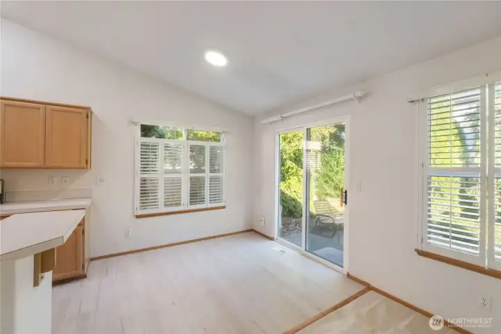 Kitchen eating area