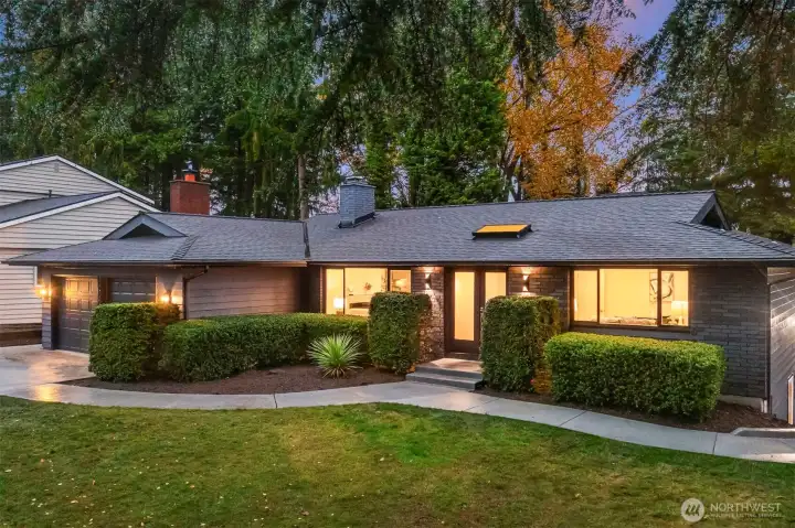 Stunning Re-imagined Mid-Century Modern