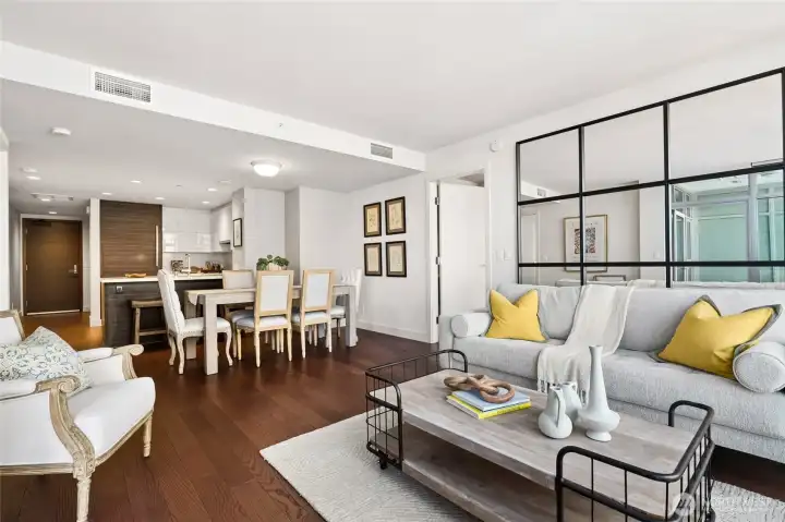 Here's the home looking back to the dining area & stunning kitchen.