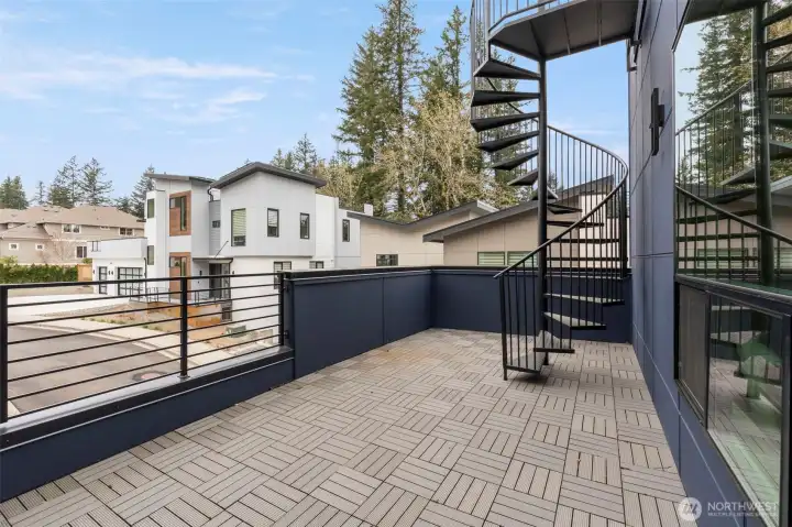 2nd Balcony in Primary BR with Roofdeck access