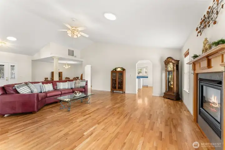 Ample space to unwind and enjoy company in a comfortable living setting