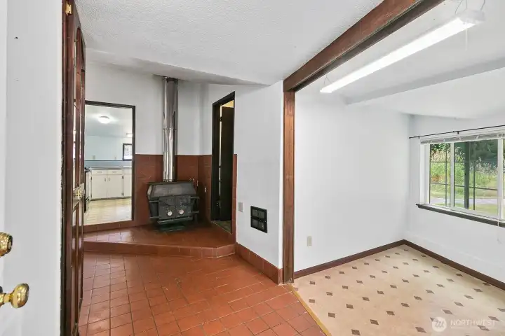 Front door entrance. Foyer on the right with bathroom to the right and kitchen entrance strait ahead. Front door entrance. Foyer on the right with bathroom to the right and kitchen entrance strait ahead.
