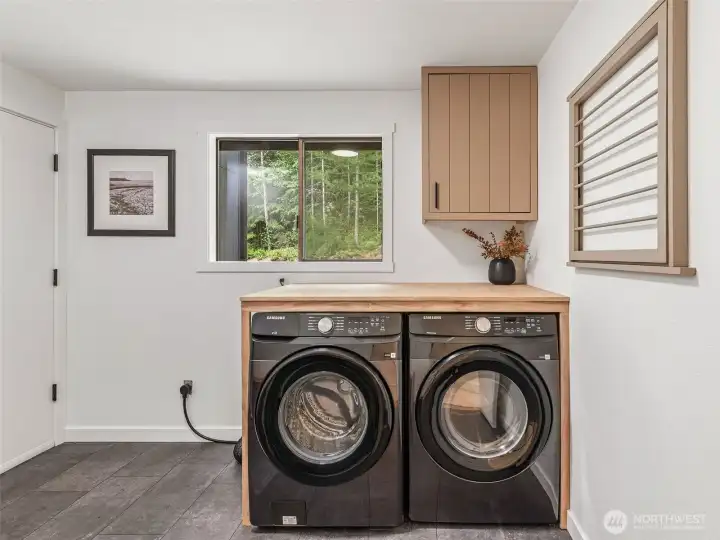 Laundry/Mudroom Laundry/Mudroom