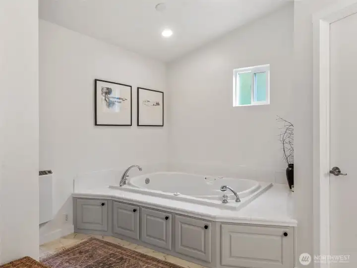 Jetted tub Jetted tub