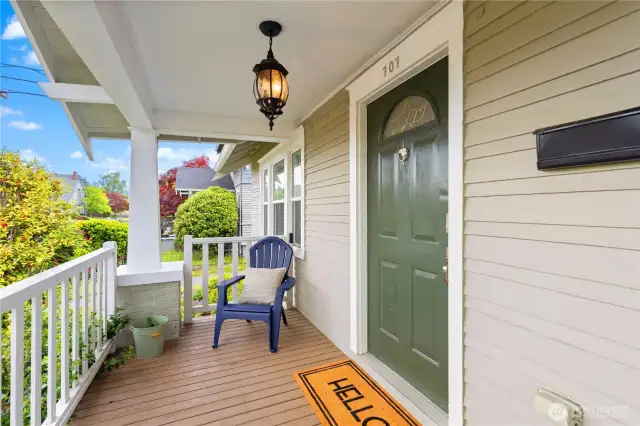 Lovely porch to enjoy your coffee or evening refreshment