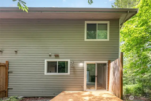 Located just minutes from GRC, parks & trails with easy access to Hwy 167, Hwy 18, I-5 & Auburn Station.