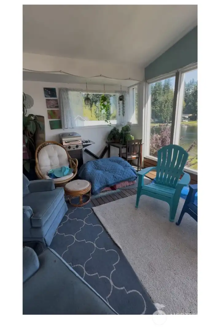 Screened in sunroom