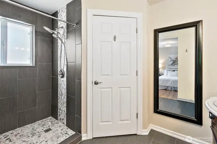 The ensuite has big walk in shower