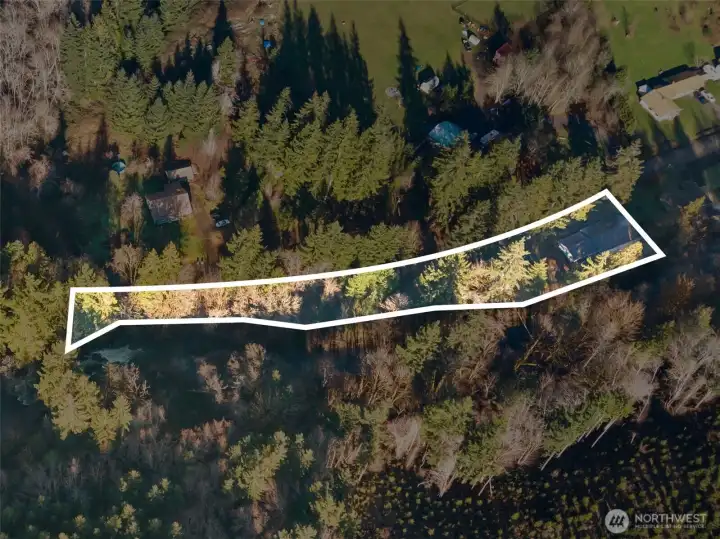 Property boundaries of the 1.07 acres
