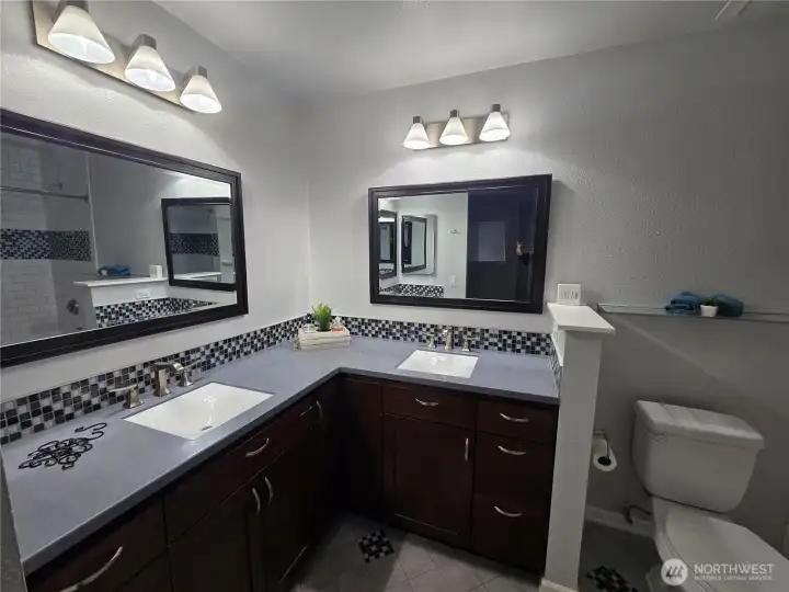 Double sink corner vanity, custom tile, soft close drwaers Double sink corner vanity, custom tile, soft close drwaers