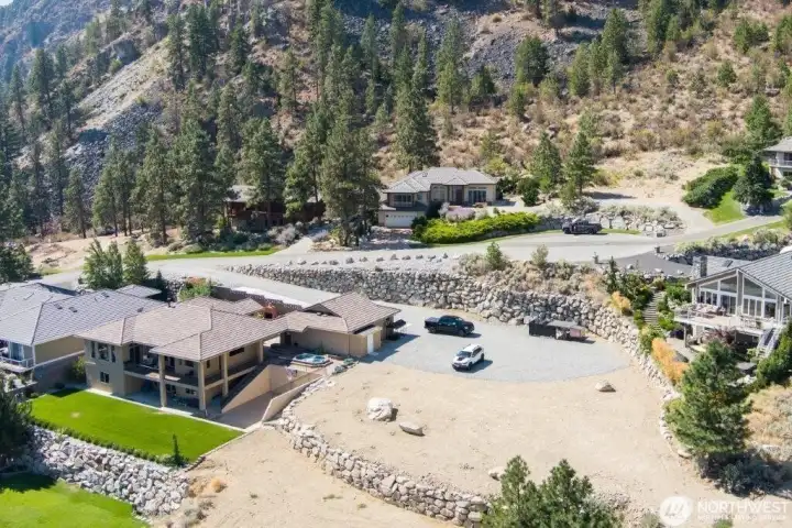 A beautiful mountain backdrop as well.