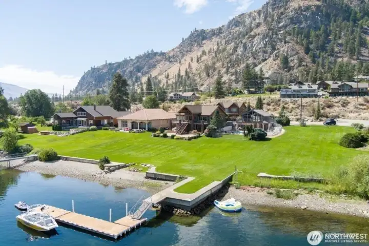 Dock and beautifully maintained Common Area.