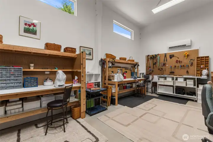 Large studio with 14' ceilings. Large studio with 14' ceilings.