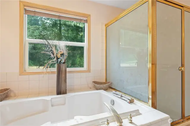 Primary bath with soaking tub and double head shower