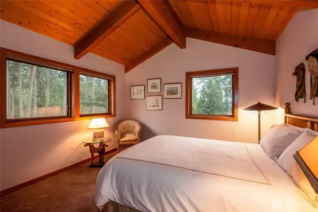 Guest bedroom